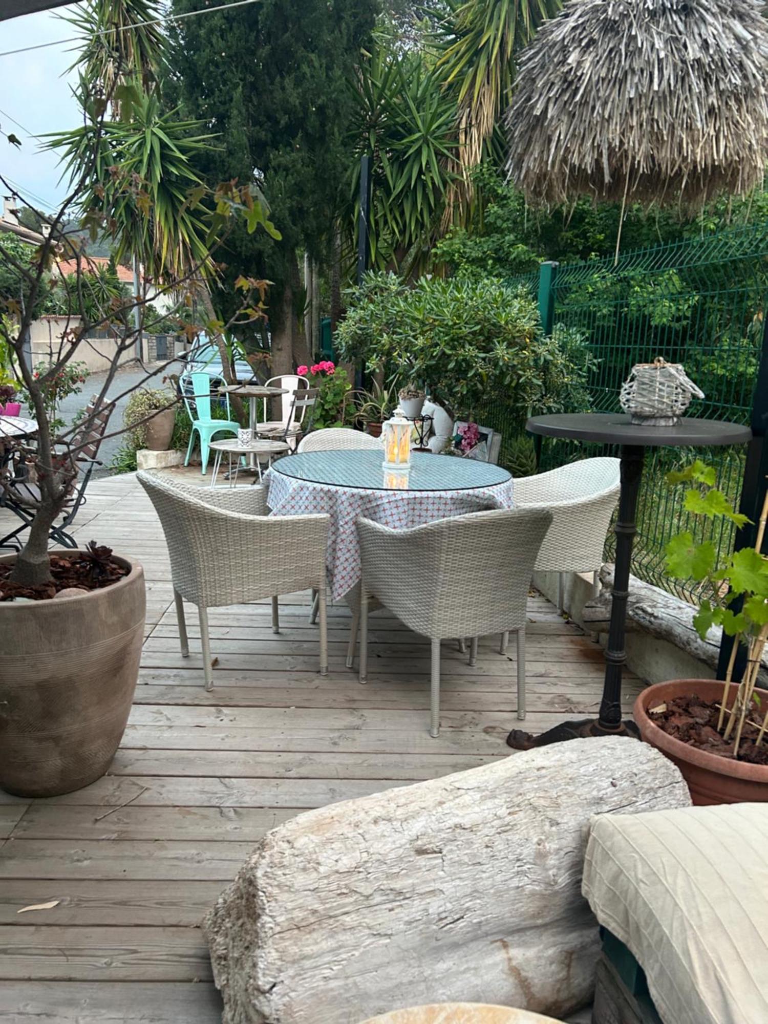 Hotel Auberge Provencale Saint-Raphaël Εξωτερικό φωτογραφία